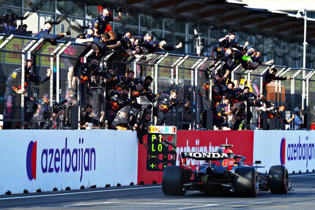 Honda's Sergio Perez Wins F1 Azerbaijan GP