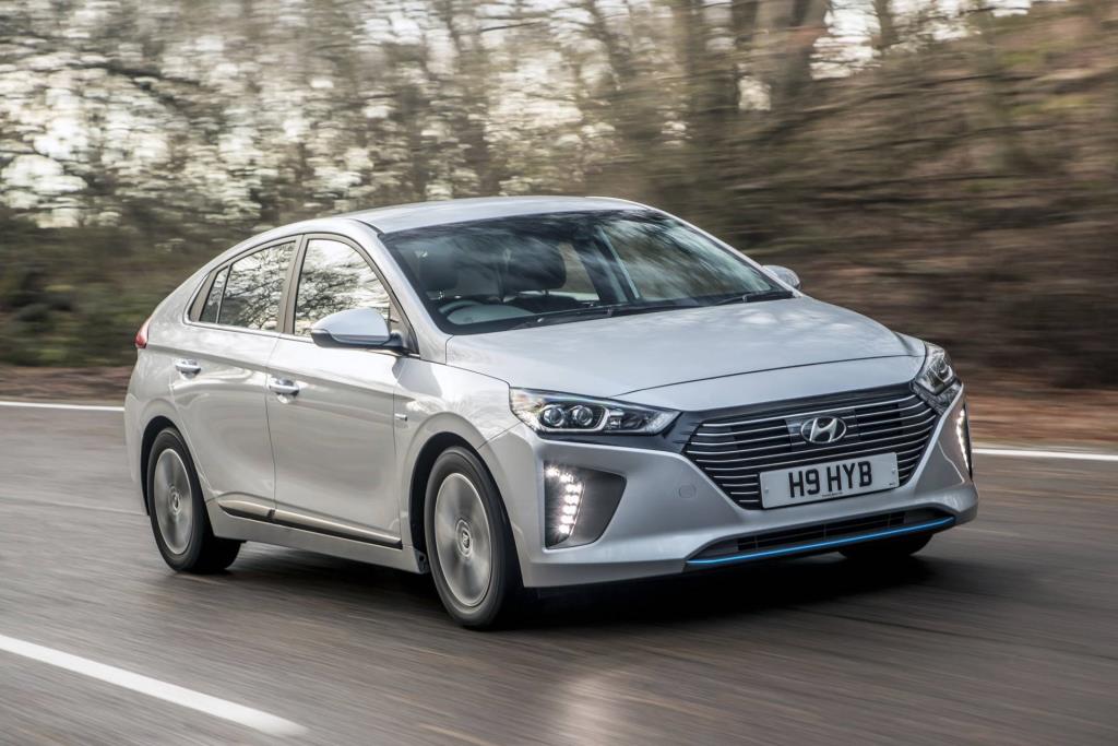 Hyundai Ioniq Wins Plug-In Hybrid Car Of The Year At The 2019 Company Car Today CCT100 Awards