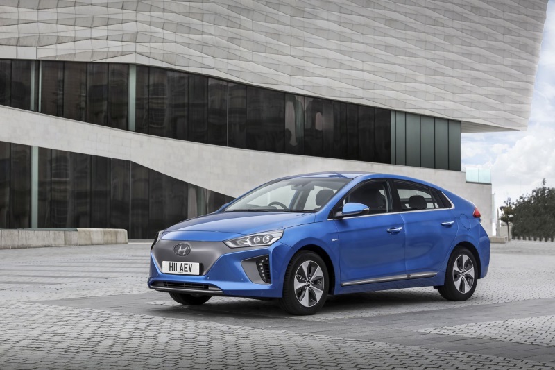 Driving The Future - Hyundai Ioniq Electric Is Professional Driver'S 'Green Car Of The Year'