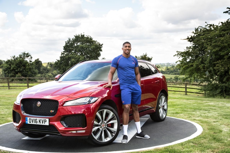 JAGUAR F-PACE KNOCKS OUT THE COMPETITION TO WIN PRESTIGIOUS CAR OF THE YEAR TITLE