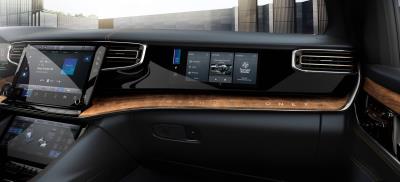 Grand Wagoneer Front Passenger Interactive Display Wins 2022 Popular Science Best of What's New Award