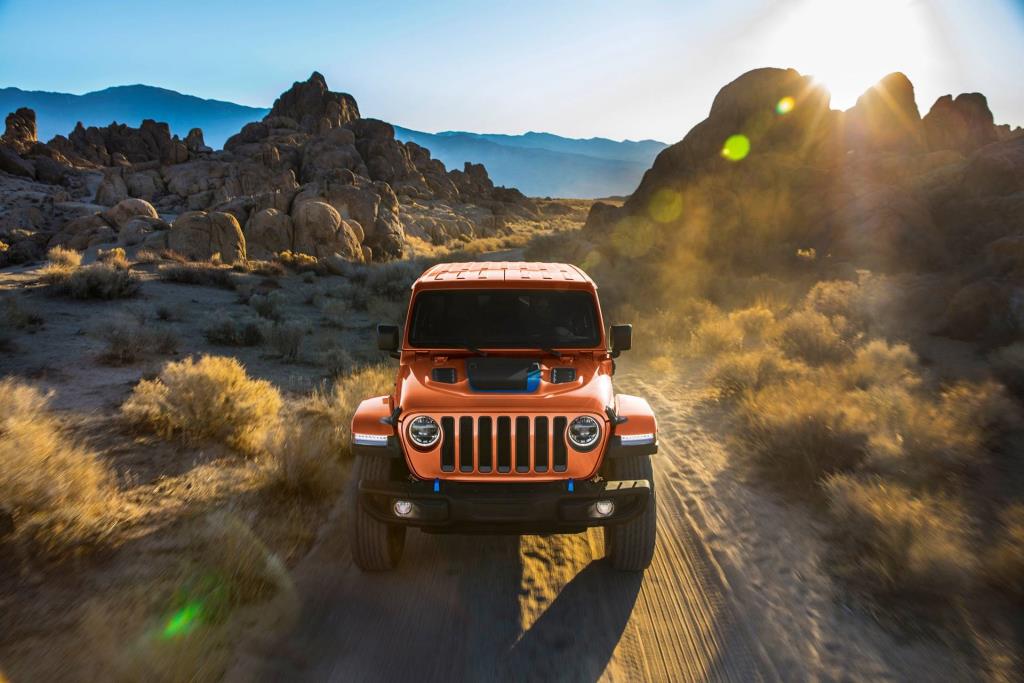 Trick or Treat: Jeep® Brand Brings Back Punk'n Exterior Paint Color to Wrangler