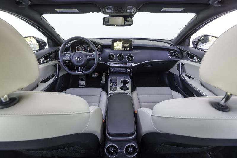 Kia Stinger Gt Named To Wards 10 Best Interiors For 2018 List
