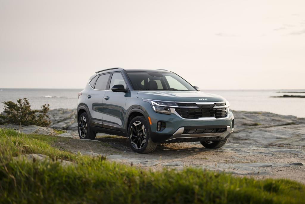 Kia Telluride named 'Best Family Car of 2024' by Cars.com