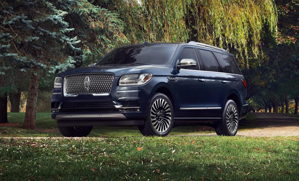 Bold, Modern, Totally Comfortable Lincoln Navigator Earns Best Large Luxury SUV Award From Edmunds