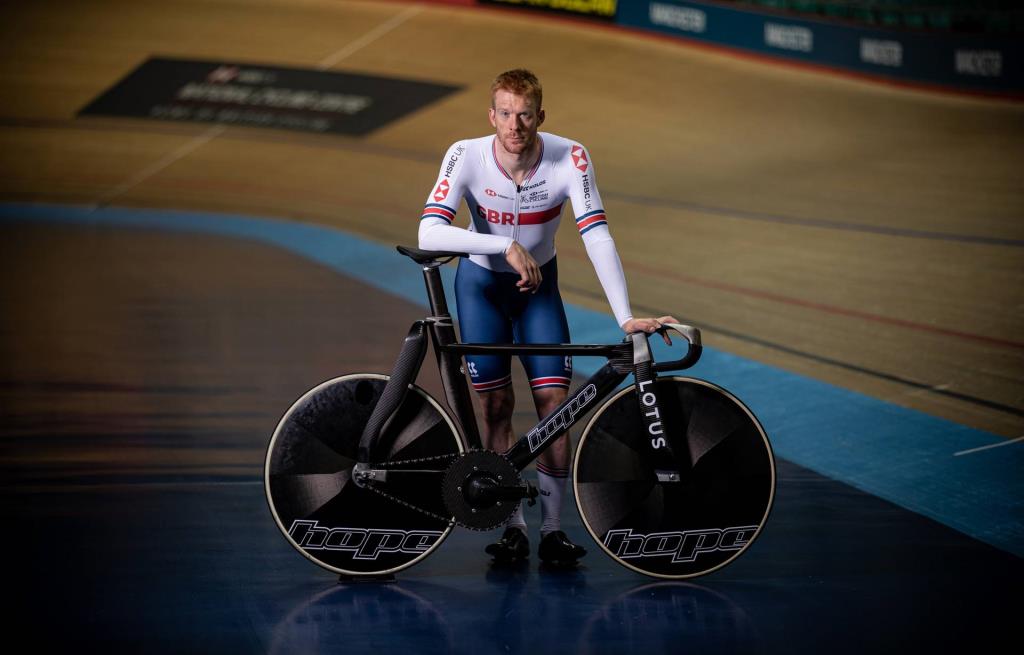 Back on the Olympic track: Great Britain Cycling Team riders full of praise for Hope / Lotus track bike