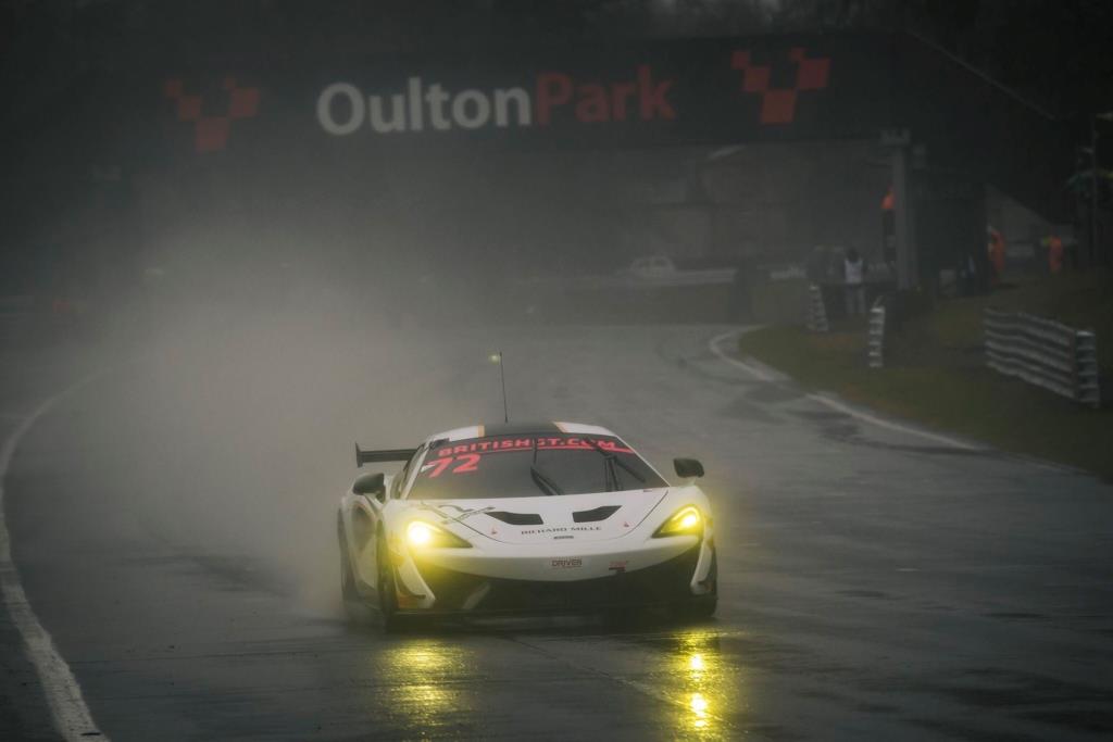 McLaren Scores 1-2 Finish At British GT Opener At Oulton Park