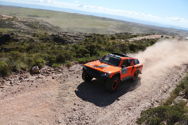 MECHANICAL PROBLEMS PLAGUE AMERICAN ROBBY GORDON IN STAGE 2 AT DAKAR