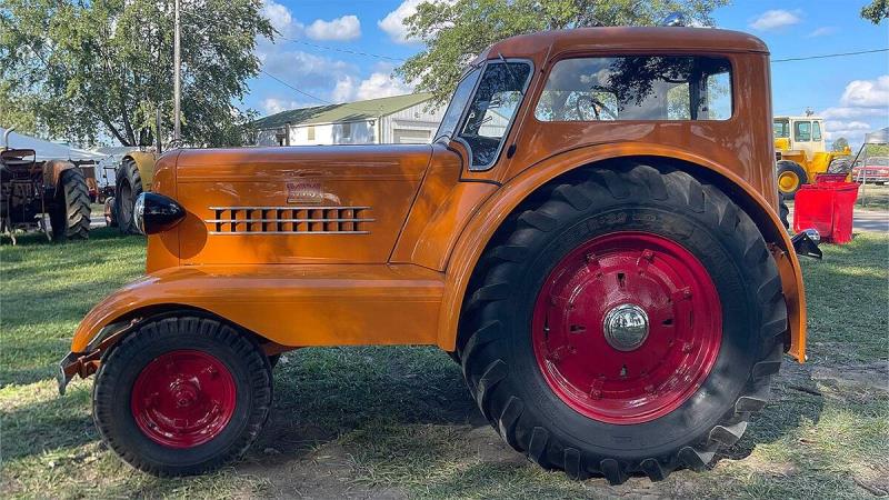 Mecum Gone Farmin' Fall Premier to Feature Over 1,000 Tractors, Trucks and Road Art
