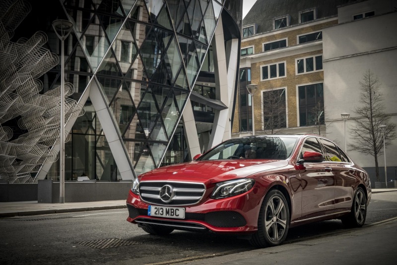 VICTORIES FOR MERCEDES-BENZ S-CLASS AND E-CLASS AT AUTO EXPRESS NEW CAR AWARDS