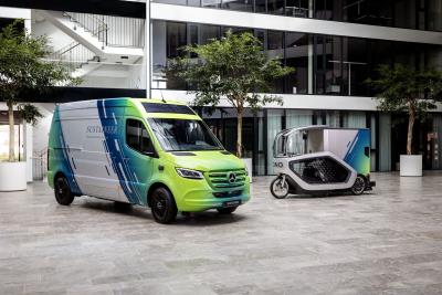 Efficient last-mile delivery: Further development of the Mercedes-Benz SUSTAINEER and cargo bike cooperation with ONOMOTION