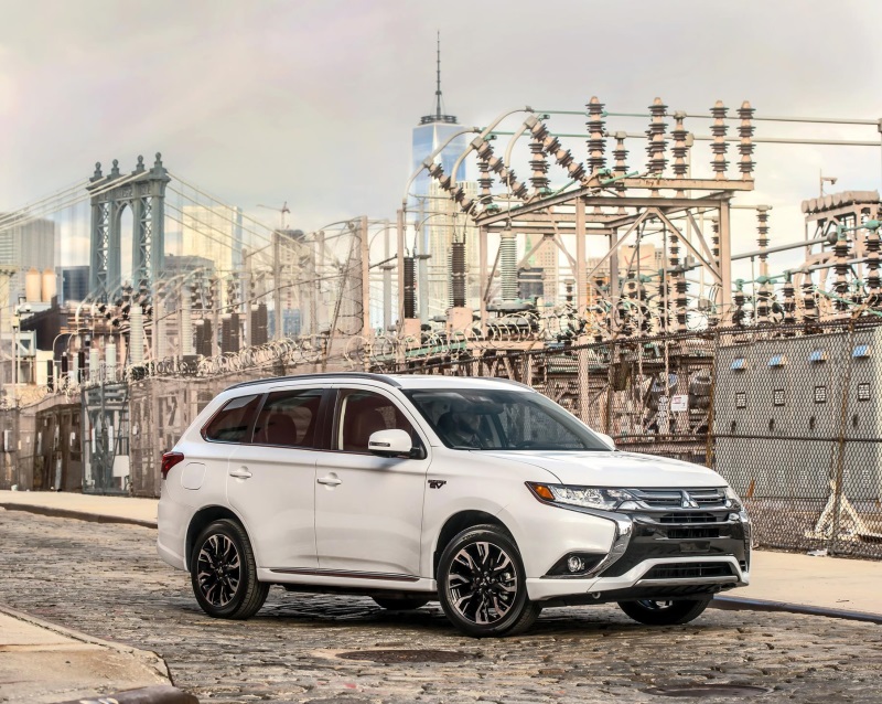 MITSUBISHI MOTORS DEBUTS TWO ALL-NEW PRODUCTION VEHICLES AT THE 2016 NEW YORK INTERNATIONAL AUTO SHOW