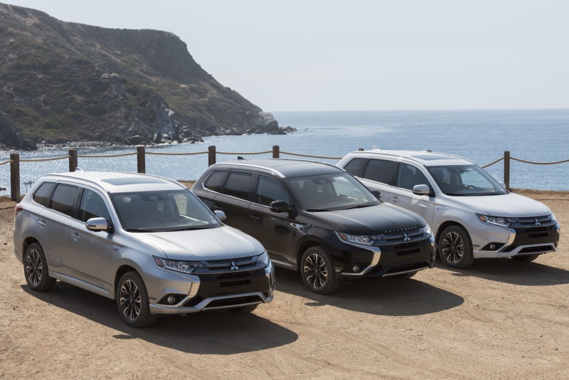 Mitsubishi Outlander PHEV Offers The Best Of Both Worlds With EV Efficiency And Gas SUV Capabilities