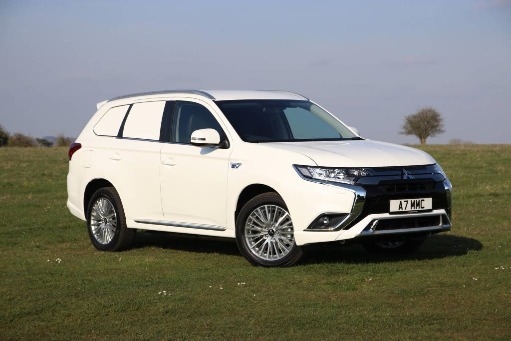 Mitsubishi Motors In The UK At The Commercial Vehicle Show 2019