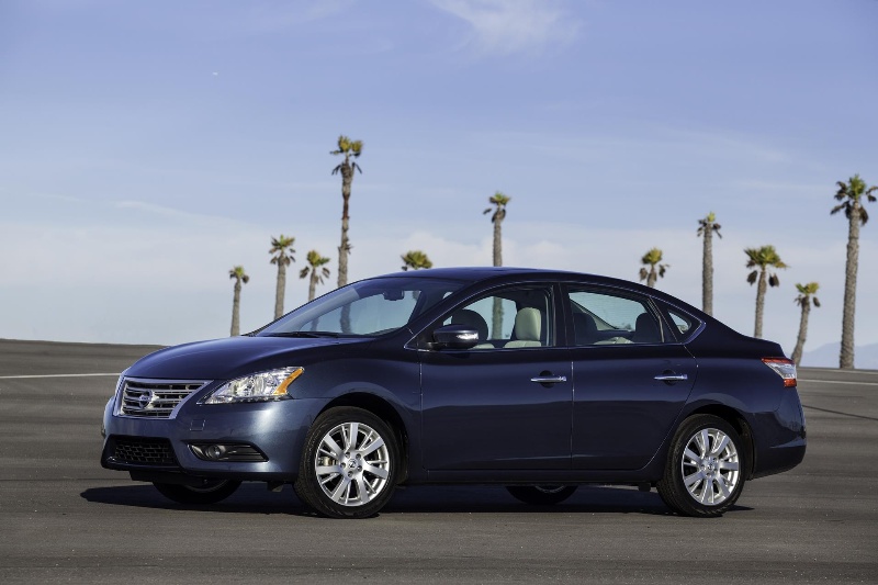 2015 NISSAN SENTRA EARNS TOP SAFETY PICK FROM IIHS