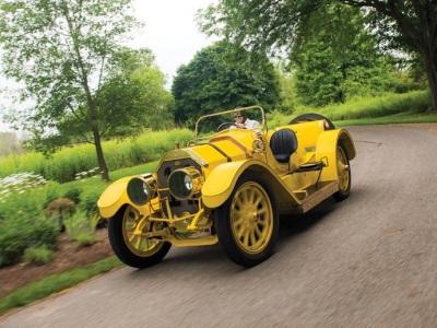 HISTORIC OLDSMOBILE AUTOCRAT 'YELLOW PERIL' RACES TO RM SOTHEBY'S HERSHEY STAGE