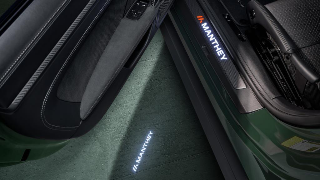 911 GT3 RS and 911 GT2 RS Manthey Kits Now Offered in U.S.