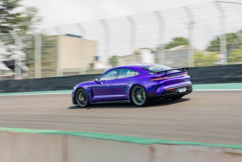 Taycan Turbo GT sets a new lap record for electric cars at Interlagos