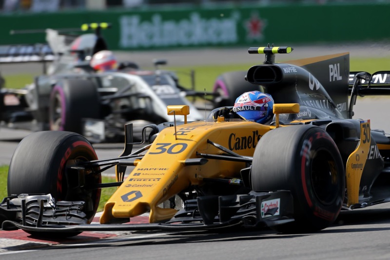 Strong Drives Lead To Points For Renault Sport Formula One Team In Canada