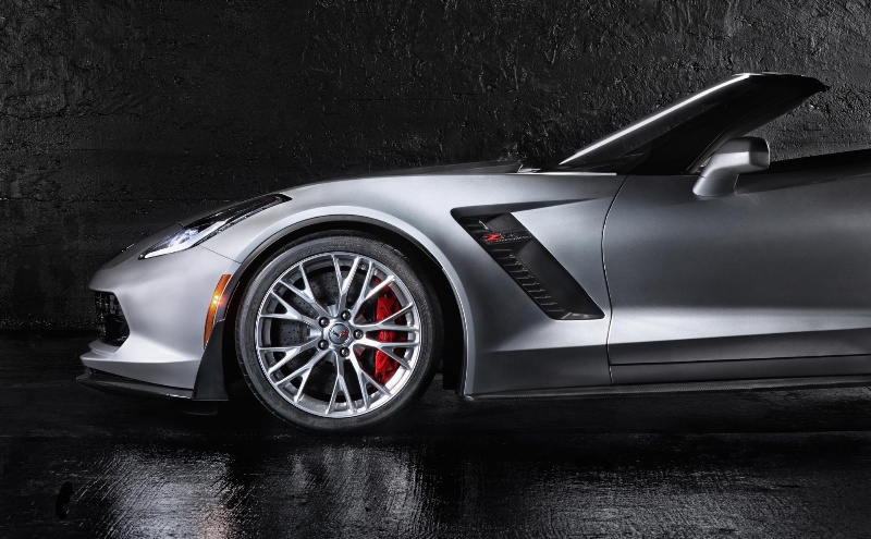 ROCHESTER STUDENT WINS $5,000 FOR BEST CORVETTE PHOTO