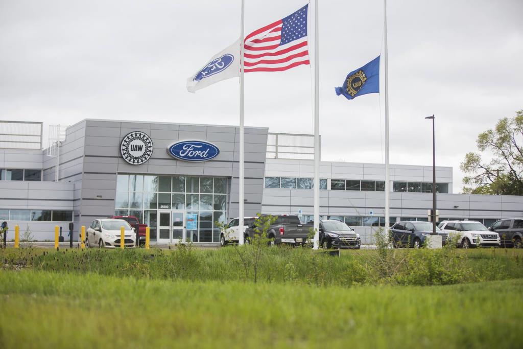Uaw-Ford Technical Training Center Transformed To Train Hourly Workers In Advanced Manufacturing Technologies
