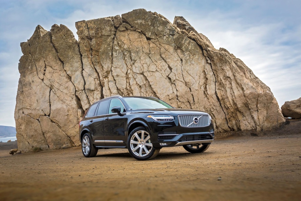 VOLVO SWEEPS THE TEXAS AUTO WRITERS ASSOCIATION AWARDS... AGAIN