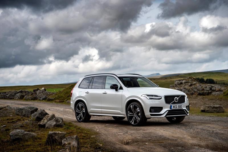 Volvo XC90 Recharge Plug-In Hybrid T8 Honoured In Inaugural What Car? Electric Car Awards