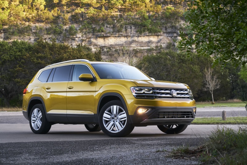 2018 Volkswagen Atlas And Tiguan Named To Cars.Com Car Seat Check Honor Roll