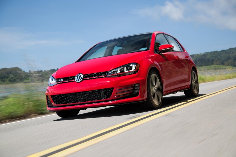 THE 2015 VOLKSWAGEN GOLF GTI WINS AUTOWEEK'S 'BEST OF THE BEST'/CAR AWARD