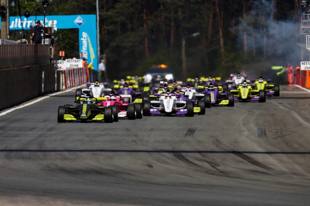 W Series Announces Partnership With Formula 1 For 2021 And Beyond