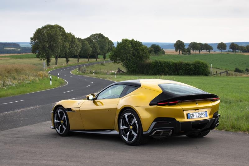 The Ferrari 12Cilindri and the 12Cilindri Spider win the iF Design Gold Award
