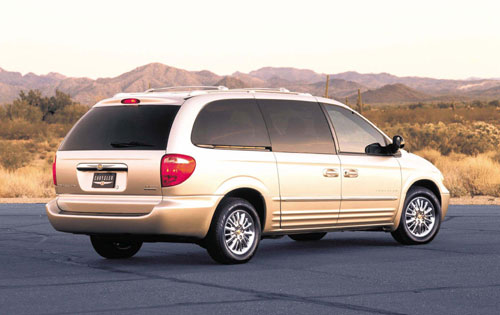 2003 Chrysler Town and Country LX Image. Photo 15 of 16