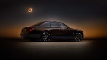 Rolls-Royce Black Badge Ghost Ékleipsis Private Collection: An expression of spellbinding beauty